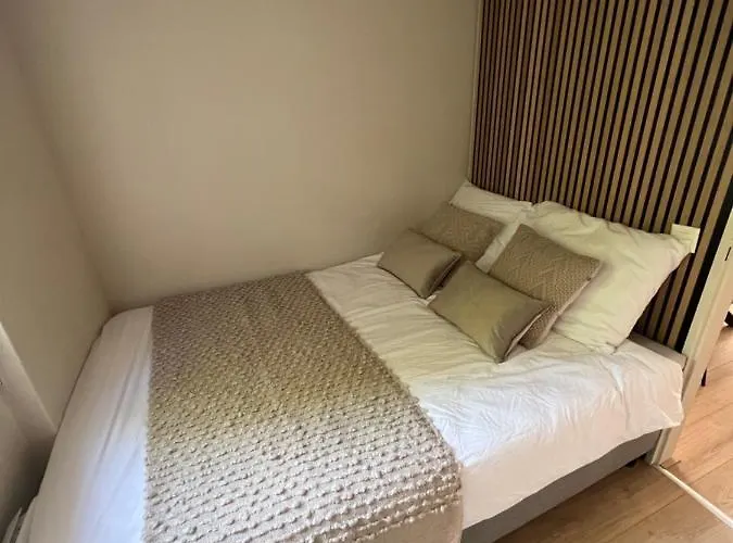 Haus Leopold 木屋 莫雷尔